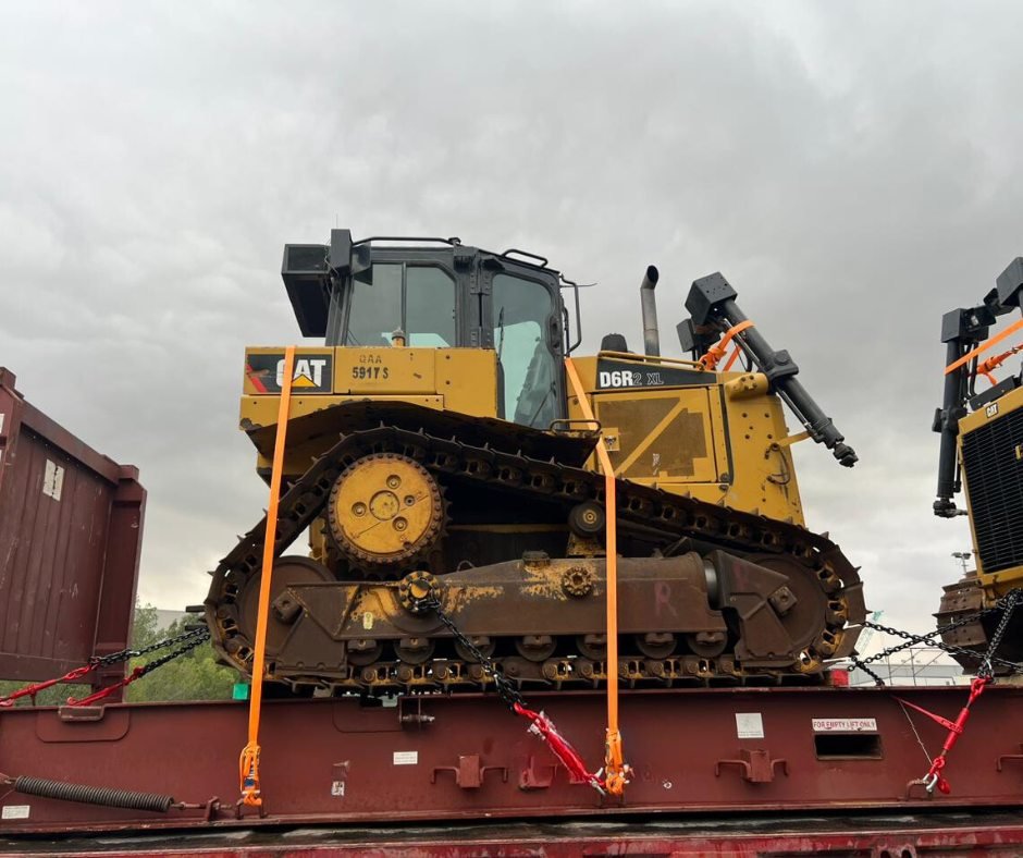 heavy machinery shipping to angola from dubai